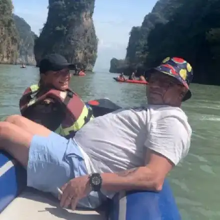 Американски пенсионери издържат Гибона