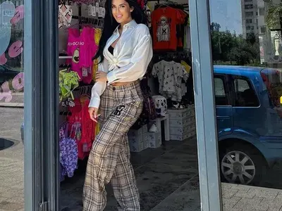 Бившата на Джизъса стана продавачка