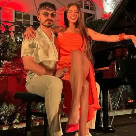 Дара честити на гаджето