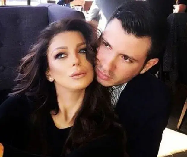 Емануела се  събира с Елвиса  след „Игрите”?