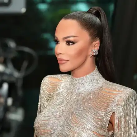 Галена прибира 100 бона за септември