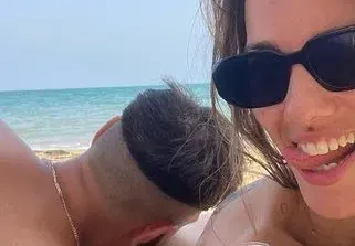 ГОРЕЩО! Бившата на Орлин Павлов се пече дибидюс (Снимки за възрастни)