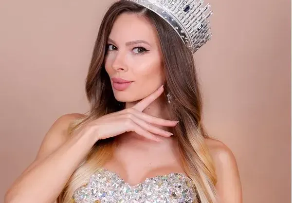 Хубавицата Лора Асенова от „Мастършеф\": Красивите жени сме умни и готвим страхотно!
