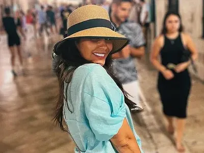 Край на спекулациите: Анелия показа бременно коремче! (СНИМКА)