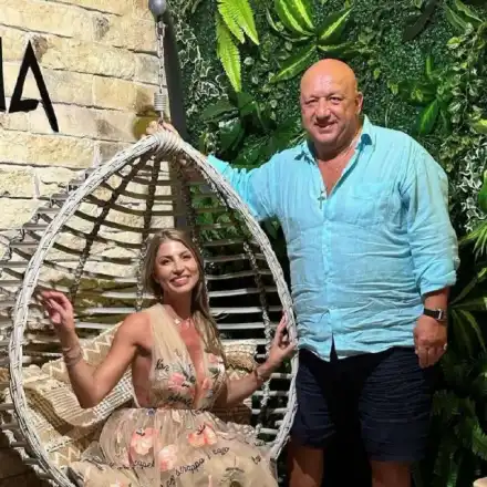 Красен Кралев смени  Виктория Петрова с  бивша плеймейтка