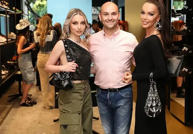 Михаела Маринова потресе с кич