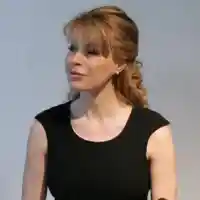 Мира Добрева ще се оправи до две години