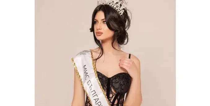 Мис България: Жалко за младите момичета! Превръщат се в клонинги