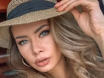 Мис Вселена хули бившите си