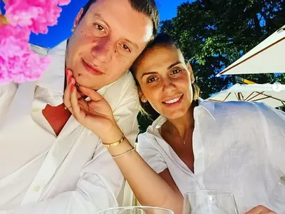 МИСТЕРИЯ: Омъжена ли е тайно Анелия?