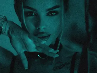 Неподозиран талант: Сузанита стана художничка (Снимки)