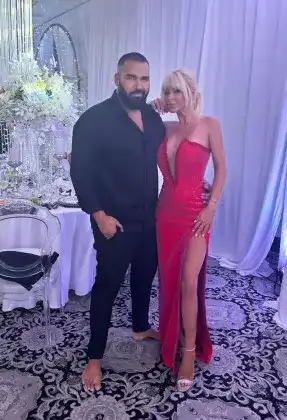 Русата Златка пръсна 300 бона за сватбата