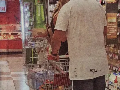 Синът на  Васил Божков  ходи на пазар  без охрана