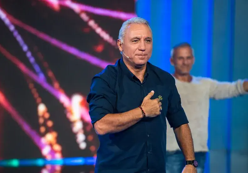 Стоичков: Мястото на внуците ми е в България