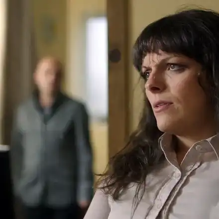 В новия сериал „Клетката“: Стойка от „Биг Брадър“ надзирателка в затвор