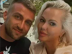Ледената кралица заби младо гадже