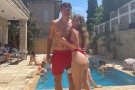 Националът Йоан Стоянов спасява гаджето си от войната в Израел