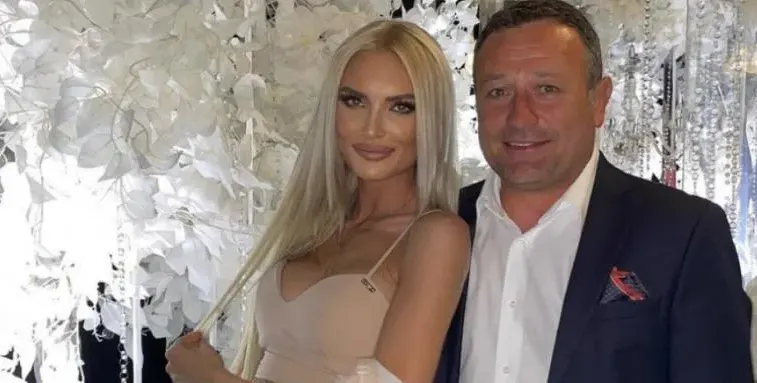 Анита на Рачков  получи приз  по сутиен (Брутална снимка)