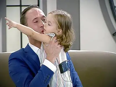 Дарин Ангелов отглежда дъщеря си сам