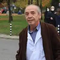 Доц. Мангъров плува за имунитет