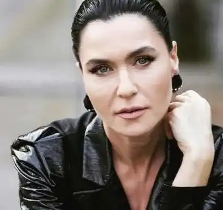 Ендер от “Опасно изкушение” идва за концерт