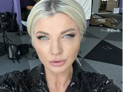 Хейтър попиля Силвена Роу: Злобна бабуля, бъкана с ботокс, представяща себе си за някакво гуру!