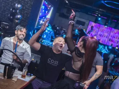 Ивана запя с Благо Джизъса и Ергенът Виктор в нов клуб СНИМКИ