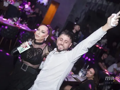 Ивана запя с Благо Джизъса и Ергенът Виктор в нов клуб СНИМКИ