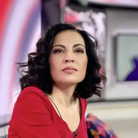 Изплуваха пикантни разкрития от личния живот на Деси Стоянова