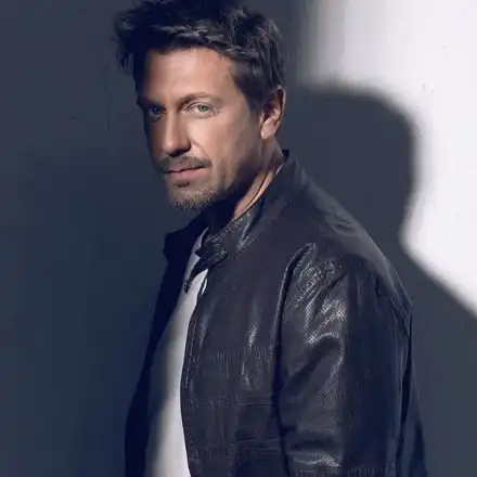 Калин Врачански  сложи ботокс и  боядиса косата си