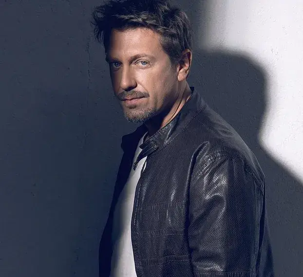 Калин Врачански  сложи ботокс и  боядиса косата си