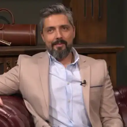 Конкуренция на жена си: Стефан на Гала пак се намърда в тв ефира