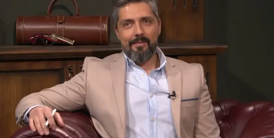 Конкуренция на жена си: Стефан на Гала пак се намърда в тв ефира