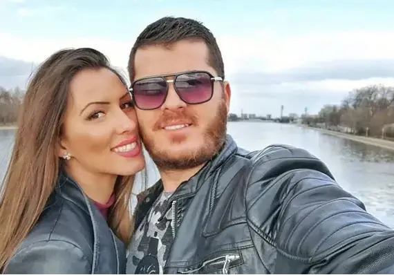 Лео Кадели криел с години любовница, мамел жена си Бетина още преди да се роди синът им