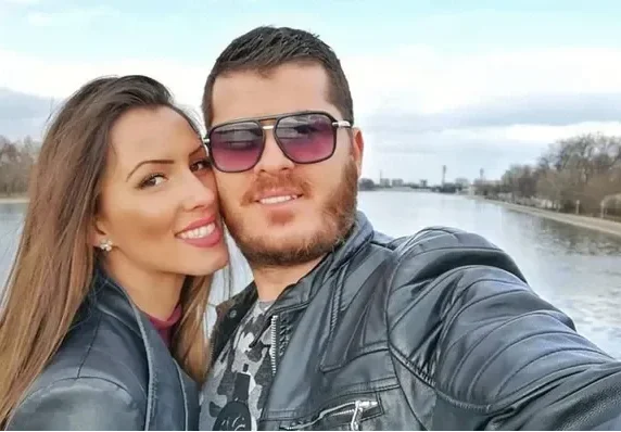 Лео Кадели криел с години любовница, мамел жена си Бетина още преди да се роди синът им