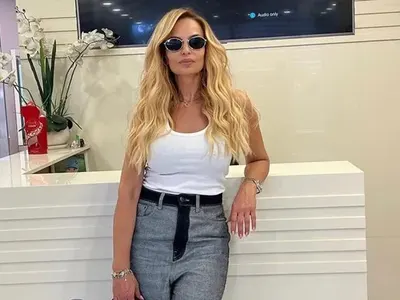 Малина пазарува в Париж