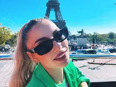 Михаела Маринова без гадже в Париж