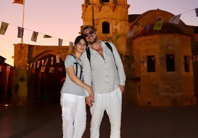 Миро заведе жена си в Египет