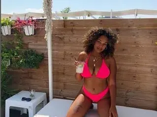 Надарено \"синьо\" гадже стана стюардеса