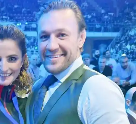 Нина Николина фенка на Колин Макгрегър