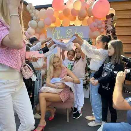 Орисаха бебето на Жаси от \"Сделка или не\"