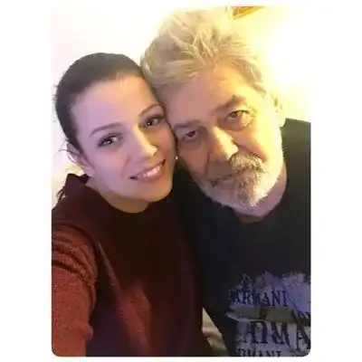 Ралица Паскалева носила ултра къса пола, за да се хареса на Стефан Данаилов