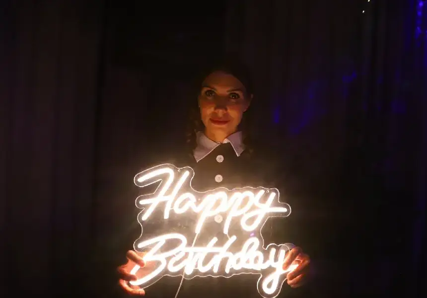 Семейство Адамс за ЧРД на Кали (СНИМКИ)