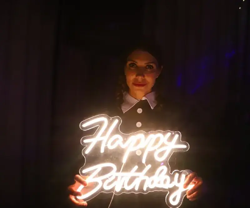 Семейство Адамс за ЧРД на Кали (СНИМКИ)