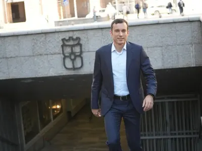 Щерките на милионера Васил Терзиев живеят като принцеси (Уникални снимки)