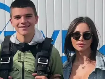 Синът на Алисия и Божинов се похвали с първото си гадже (Снимки)