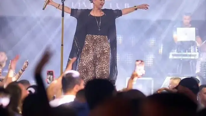 Софи Маринова приключи с траура, взима 200 бона  за месец от участия