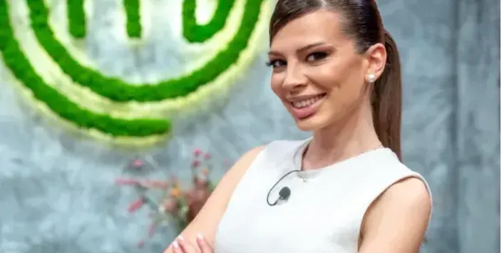 Свалка в „Мастършеф”: Миската Лора върти опашка пред Илиан Кустев от журито