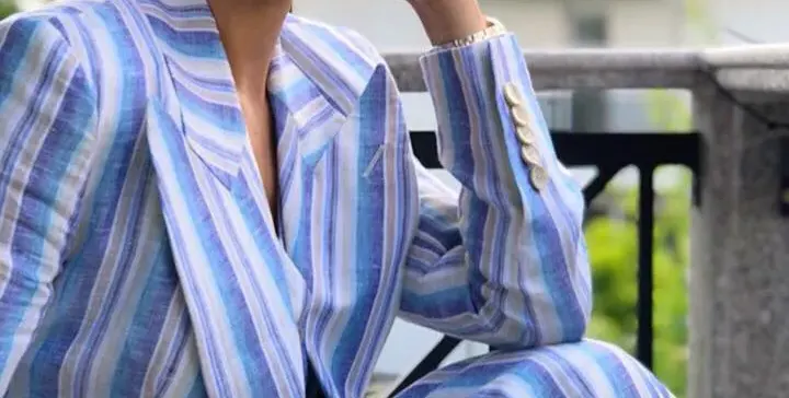 Теди Велинова сложи очила