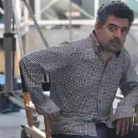 Ти да видиш: Кучето на Димитър Митовски се държи като човек